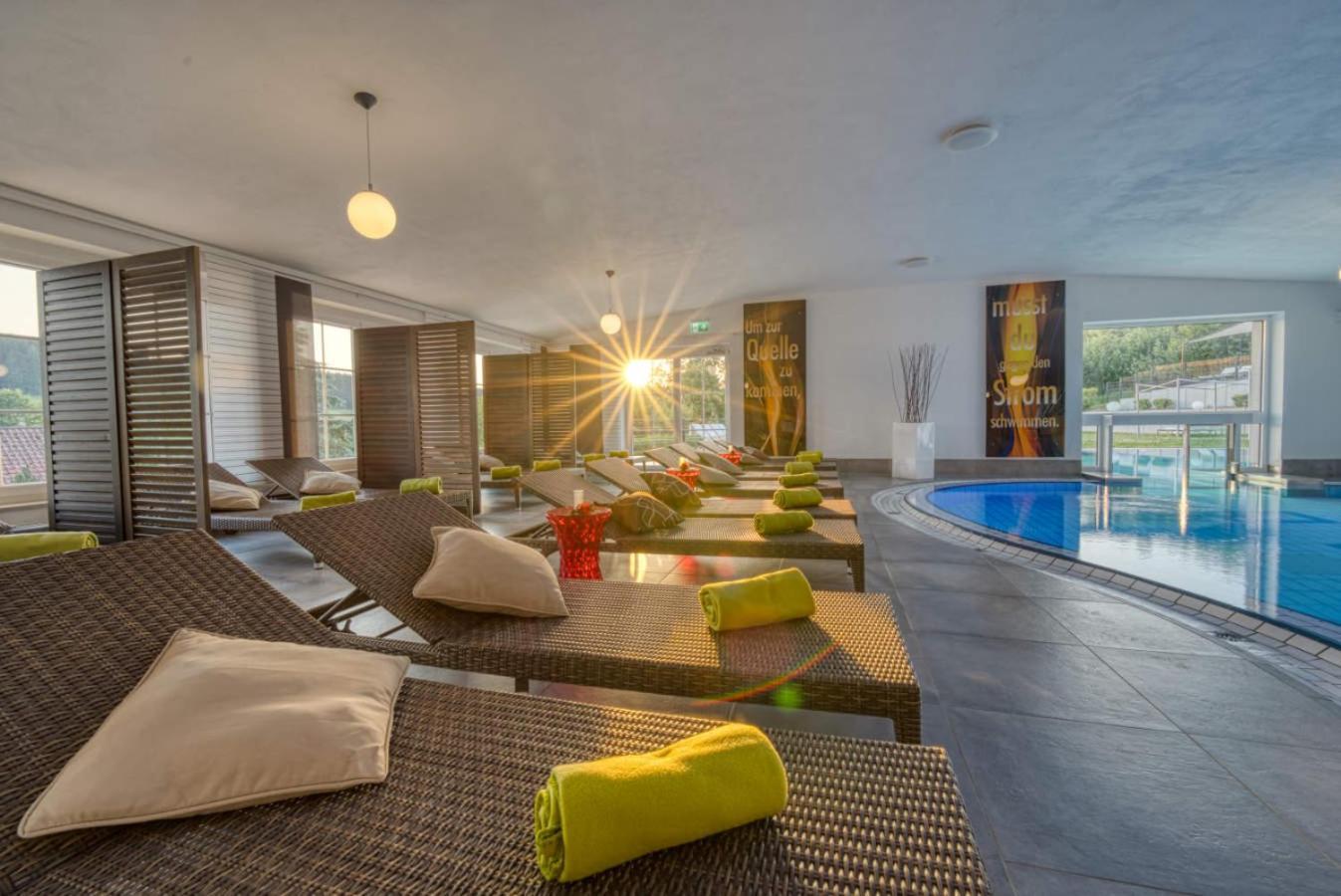 Konzell Hotel & Spa Reibener-Hof מראה חיצוני תמונה