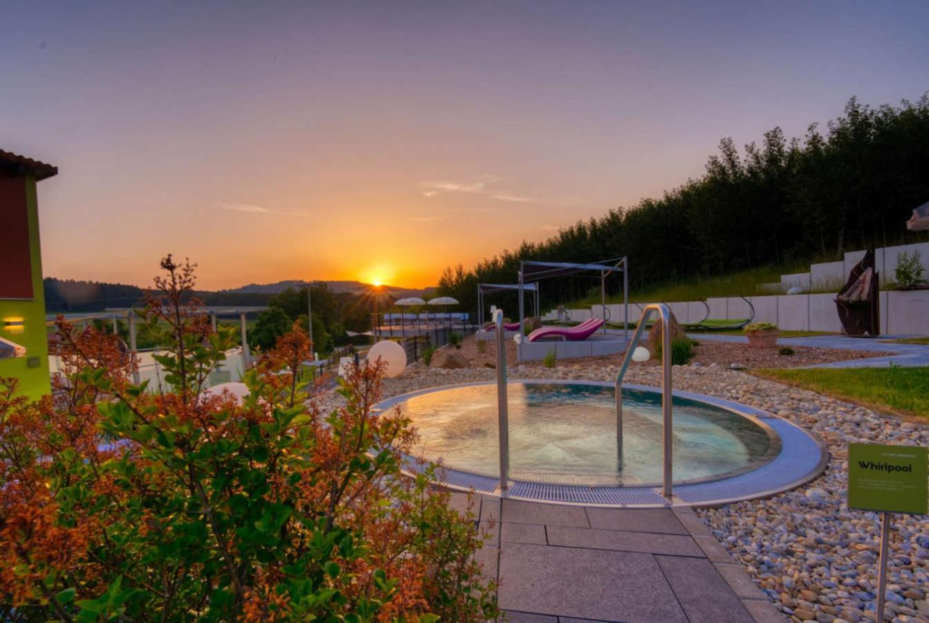 Konzell Hotel & Spa Reibener-Hof מראה חיצוני תמונה