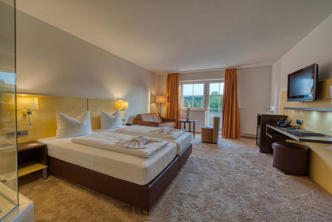 Konzell Hotel & Spa Reibener-Hof מראה חיצוני תמונה